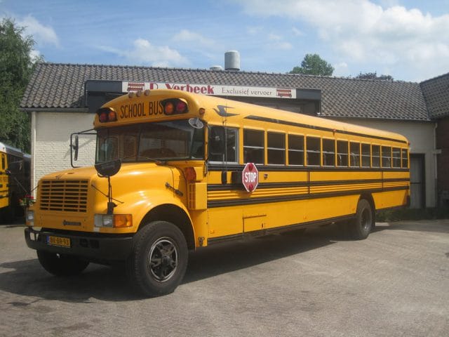 Amerikaanse schoolbus huren voor trouwerijen