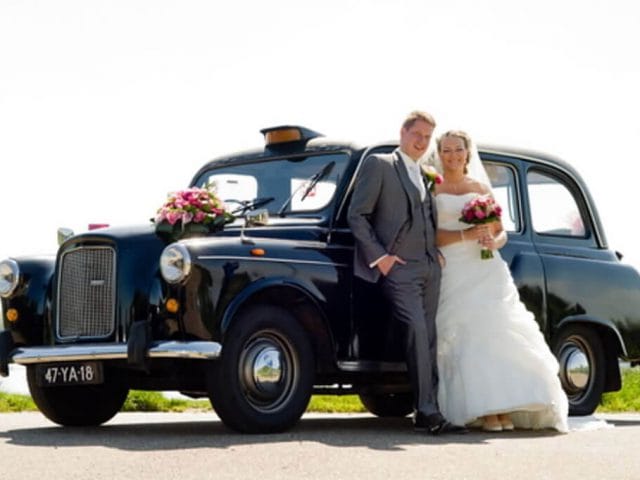 klassieke oldtimer trouwauto met chauffeur huren