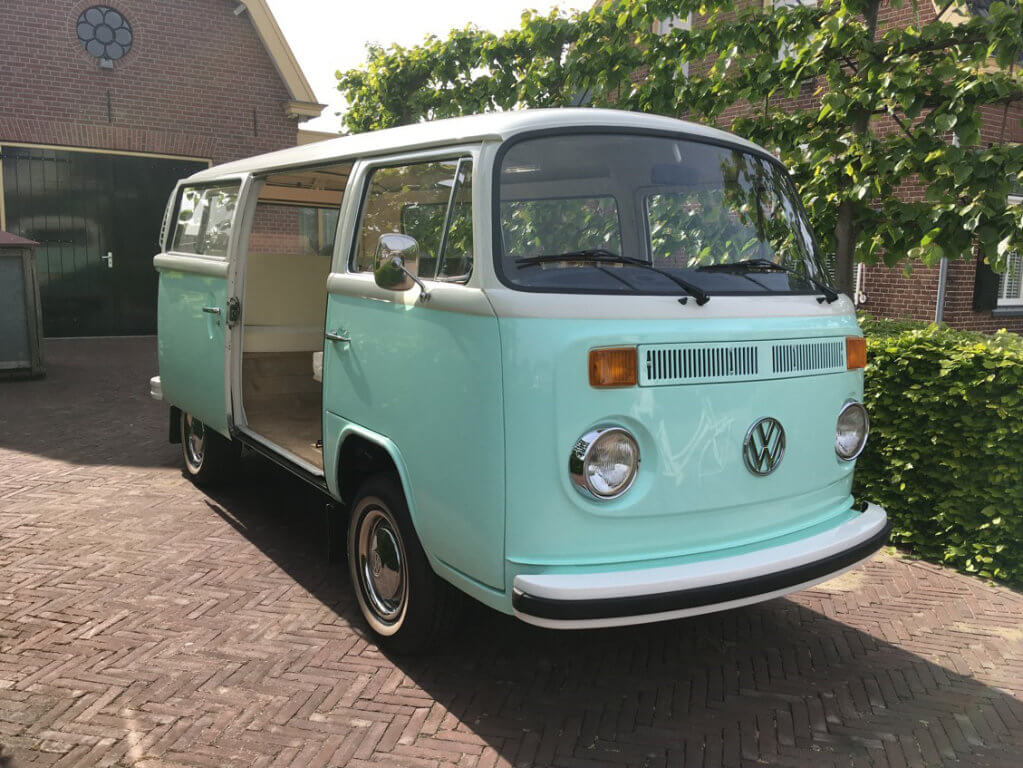 wedstrijd Gevoelig houding Volkswagen busje huren | P.Verbeek | Oldtimer VW hippie retro bus