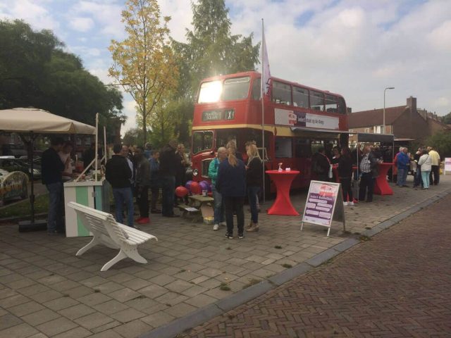 bus op braderie