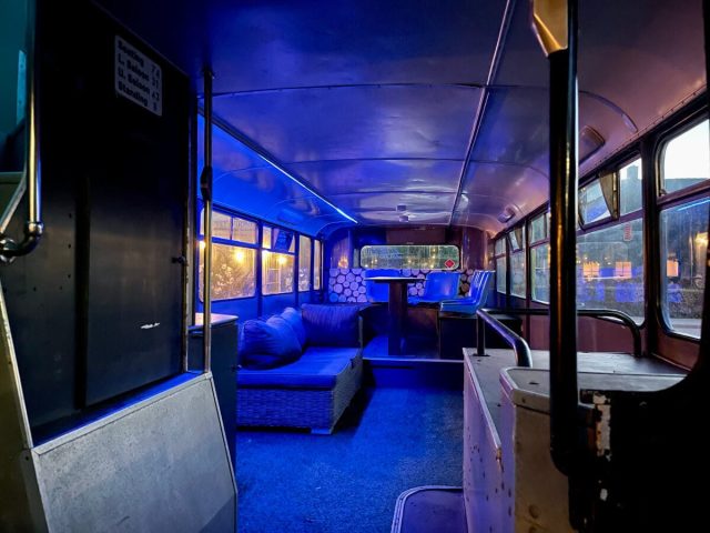 beneden verdieping engelse dubbeldekker first floor