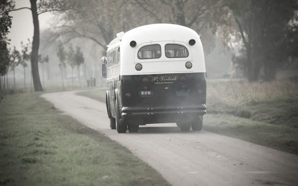 oldtimer trouwbus als trouwvervoer huren