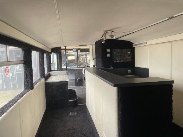 oude bus te huur te koop