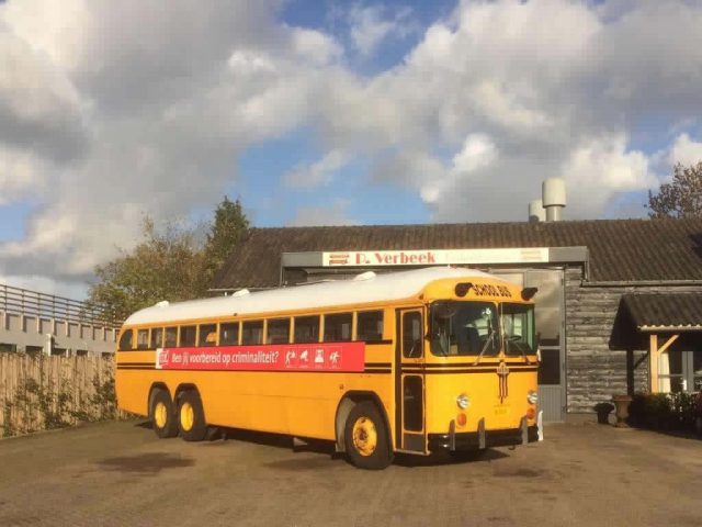amerikaanse schoolbus voor promotie